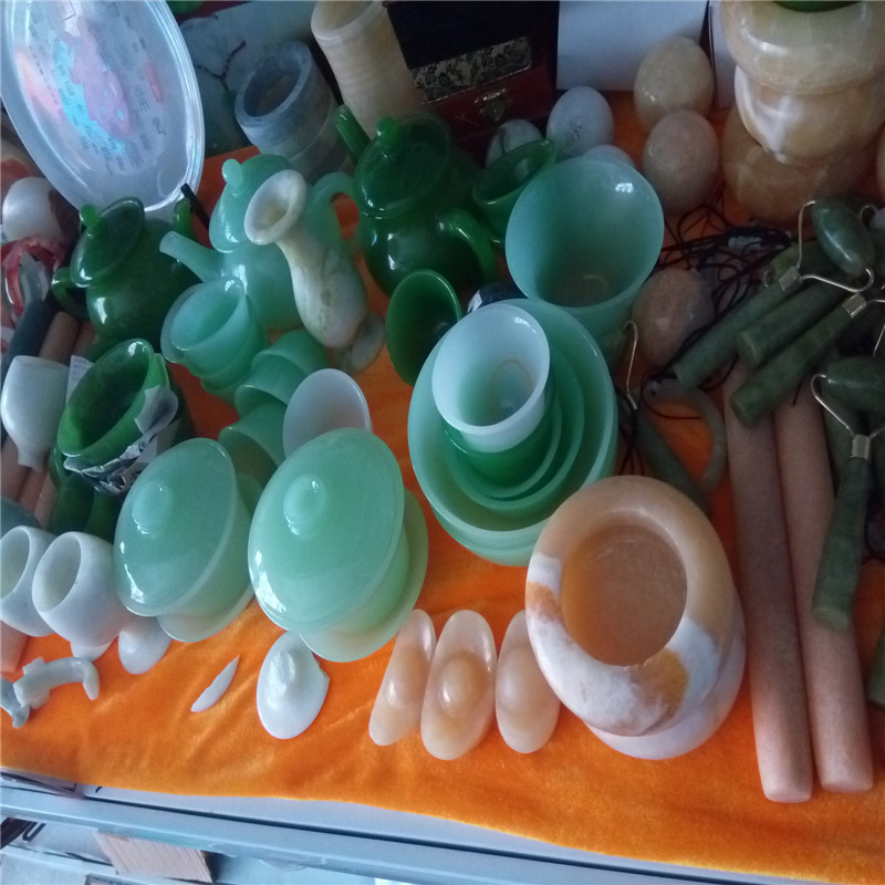 天然新疆玉石，玉手鐲吊墜擺件批發(fā)