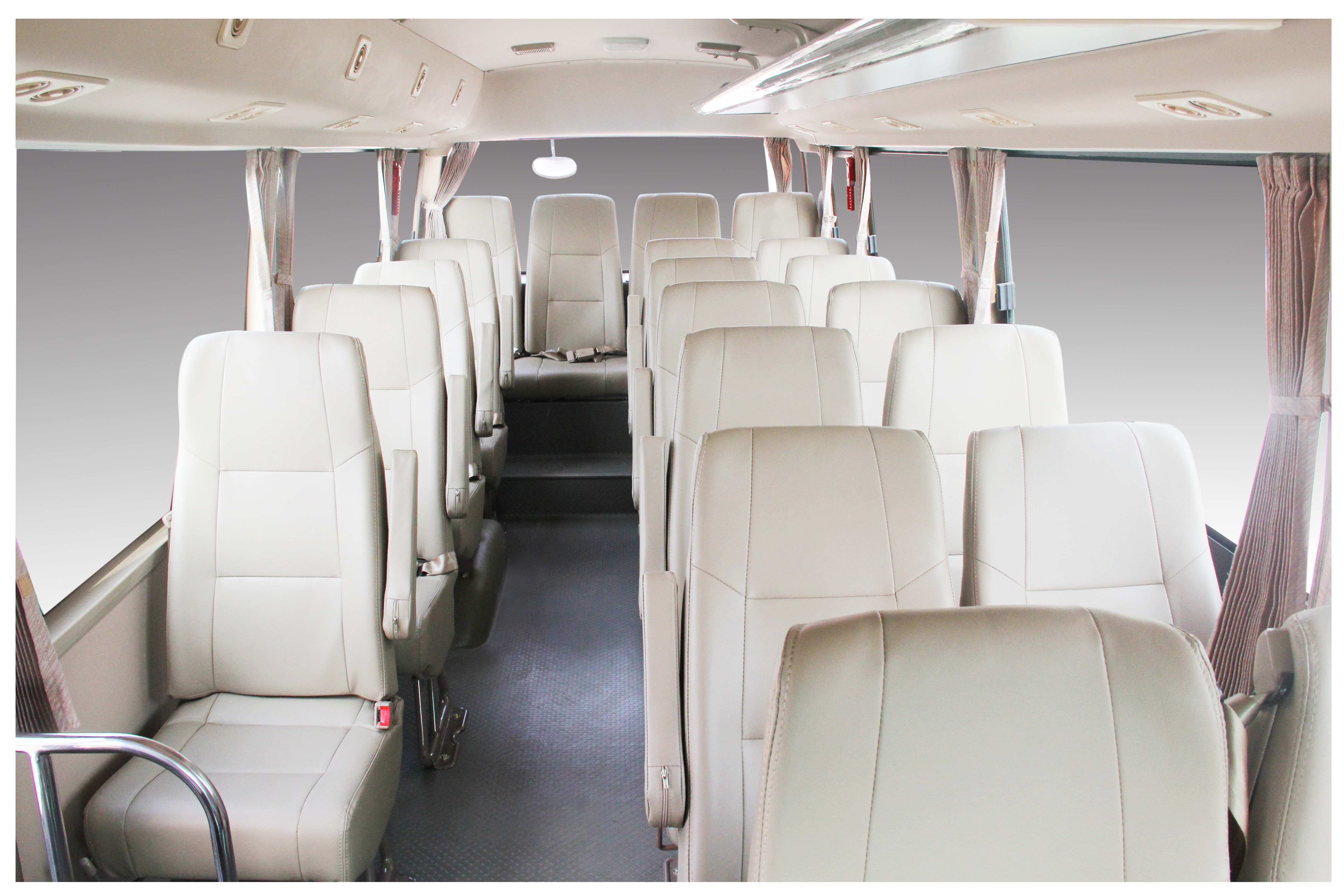 江鈴晶馬客車物美價(jià)廉，贏得消費(fèi)者喜愛！ 江鈴晶馬客車廠價(jià)