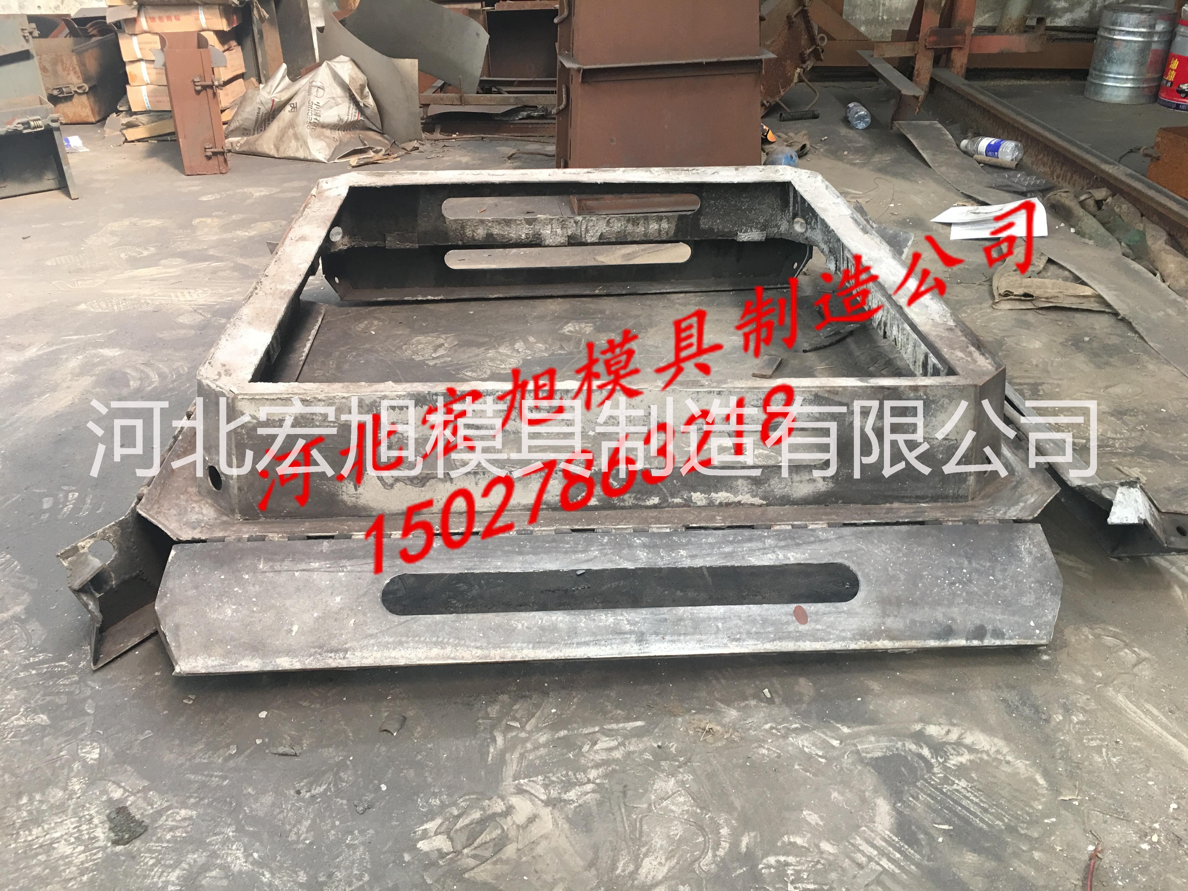 大連護肩板模具材質  大連空心六邊形模盒廠家 大連預制水渠平板模具供應