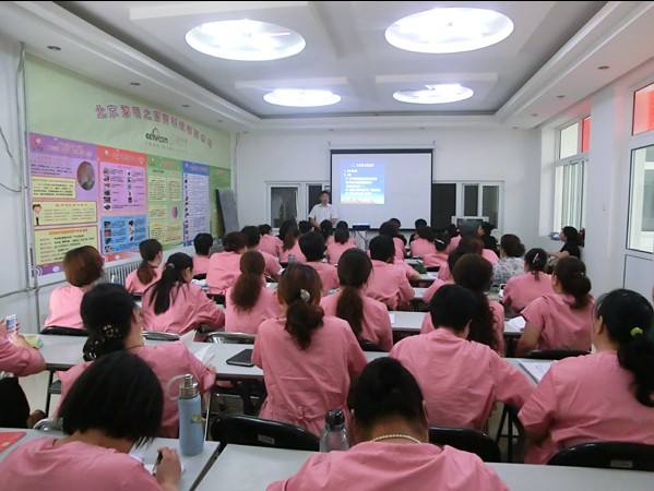 厚街育嬰師|厚街育嬰師培訓(xùn)|厚街育嬰師培訓(xùn)班