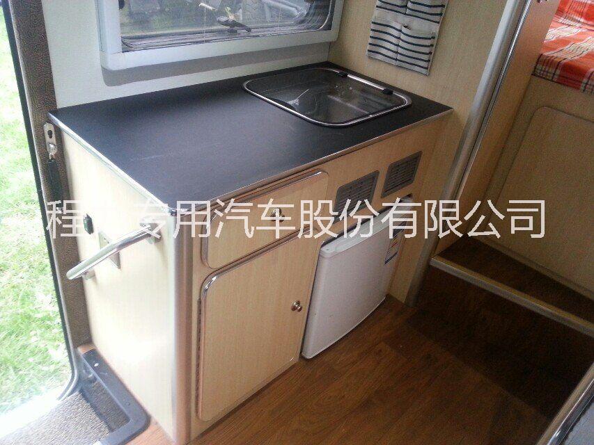 廣東依維柯房車  旅居車生產(chǎn)廠家