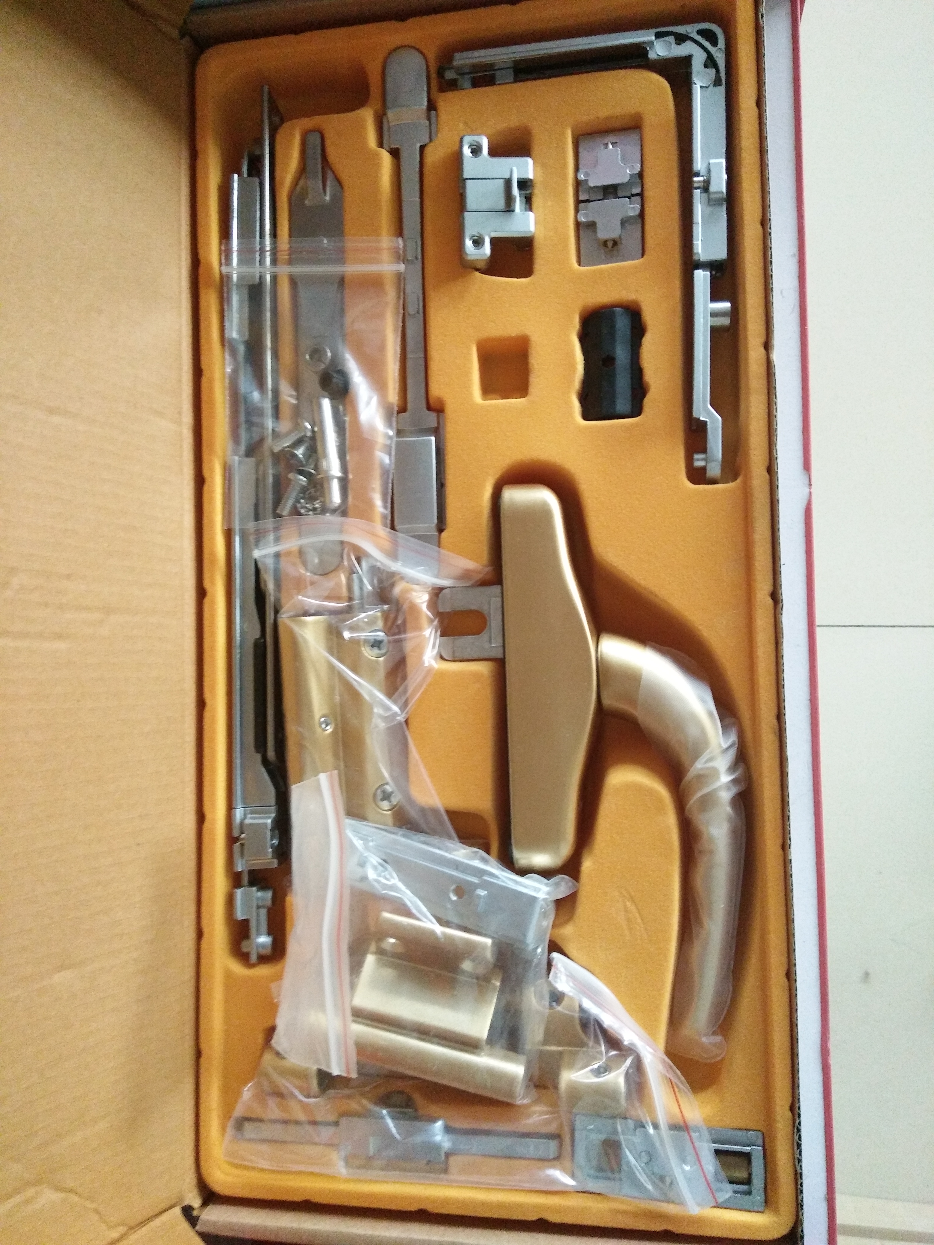 內(nèi)開內(nèi)倒