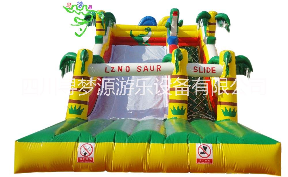 四川地區(qū)大量供應(yīng)充氣水池 充氣城堡 充氣水上樂(lè)園產(chǎn)品