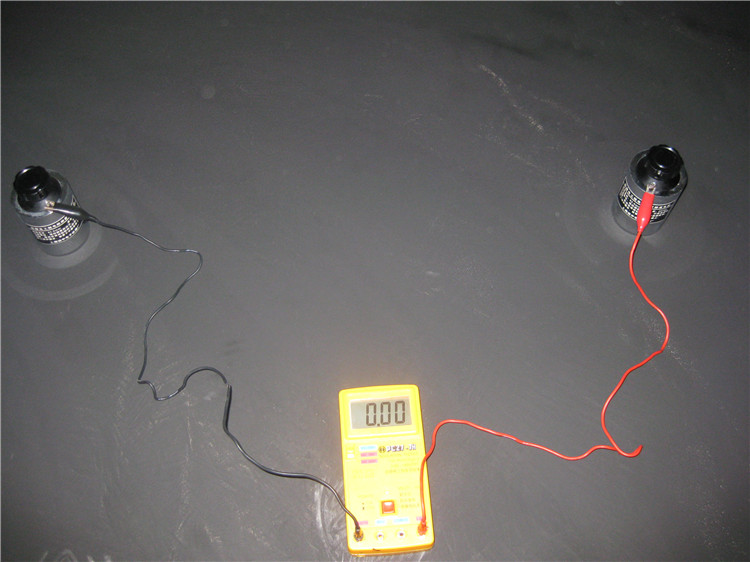 茂峰環(huán)氧地坪漆 環(huán)氧停車場地坪漆施工與劃線