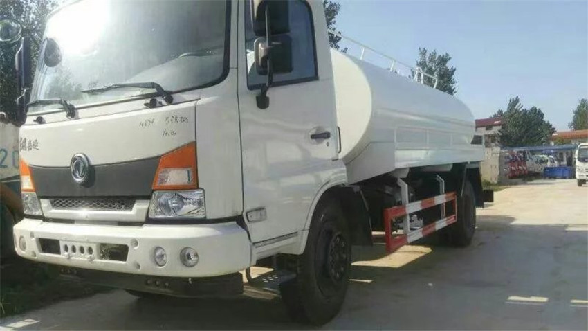 廠家*直銷各種灑水車免稅上牌