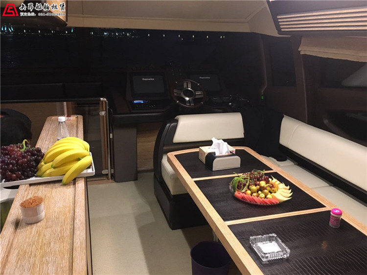 上海租游艇 意大利Azimut64游艇 游江租艇 會務租艇 展示租艇