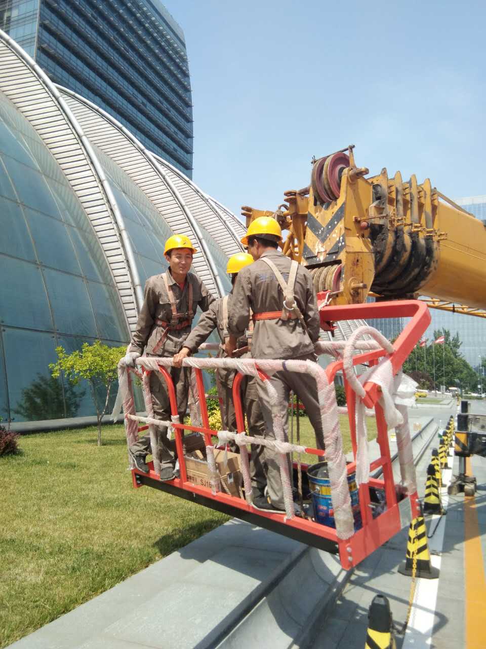 吊車吊籃，吊車頂筐，吊車挎籃，籃