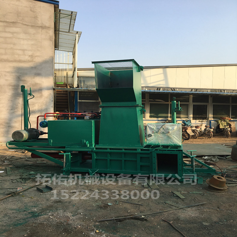 稻草青貯液壓打包機(jī)廠家，臥式青貯液壓打包機(jī)供應(yīng)，青貯液壓打包機(jī)報(bào)價(jià)
