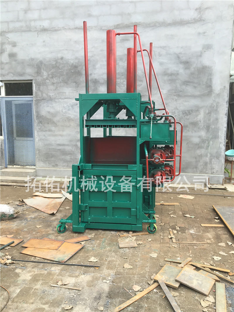 兩項(xiàng)電棉絨液壓打包機(jī)廠家，立式棉絨液壓打包機(jī)供應(yīng)商，棉絨液壓打包機(jī)報(bào)價