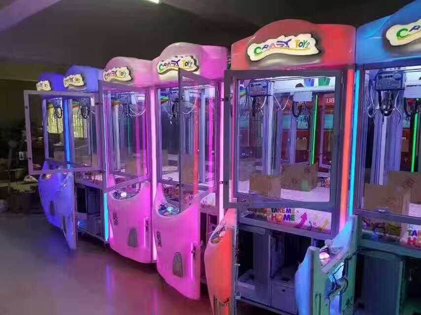 游樂抓娃娃機(jī)廠家批發(fā) 新款娃娃機(jī) 兒童挖掘機(jī) 游樂娃娃機(jī)