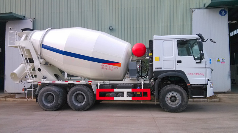重汽豪沃15方混凝土攪拌車