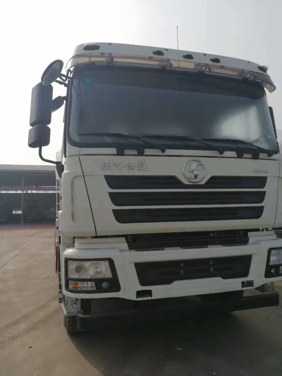 陜汽德龍攪拌車      陜汽德龍12方混凝土攪拌車