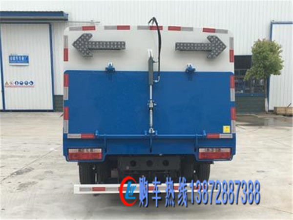 東風(fēng)多利卡掃路車（國五）