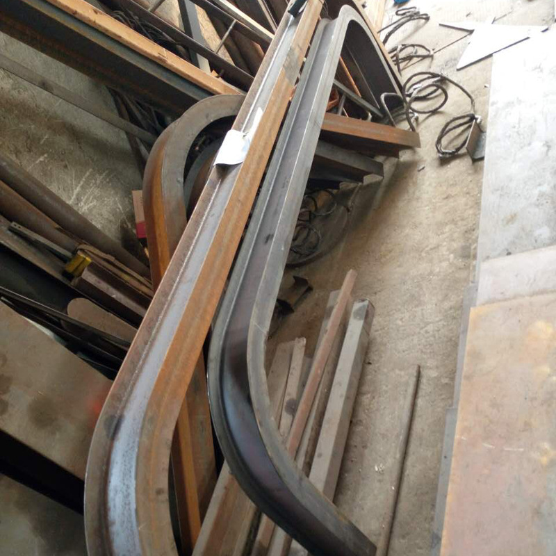 工字鋼折彎 浩鑫機(jī)械廠家專業(yè)批發(fā)工字鋼軌道折彎 *工字鋼軌道折彎 弧形工字鋼供應(yīng)商