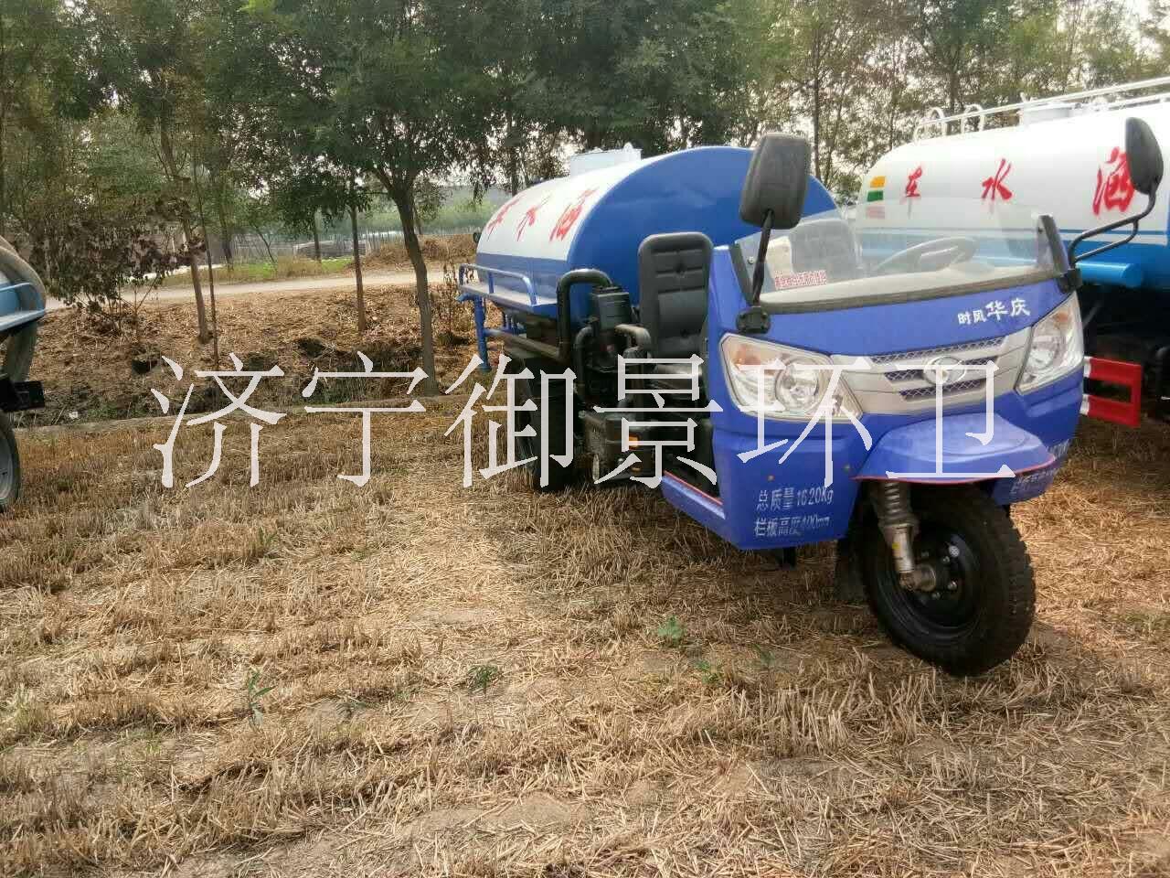 廠家直銷(xiāo)大小型號(hào)灑水車(chē)*補(bǔ)貼免購(gòu)置稅