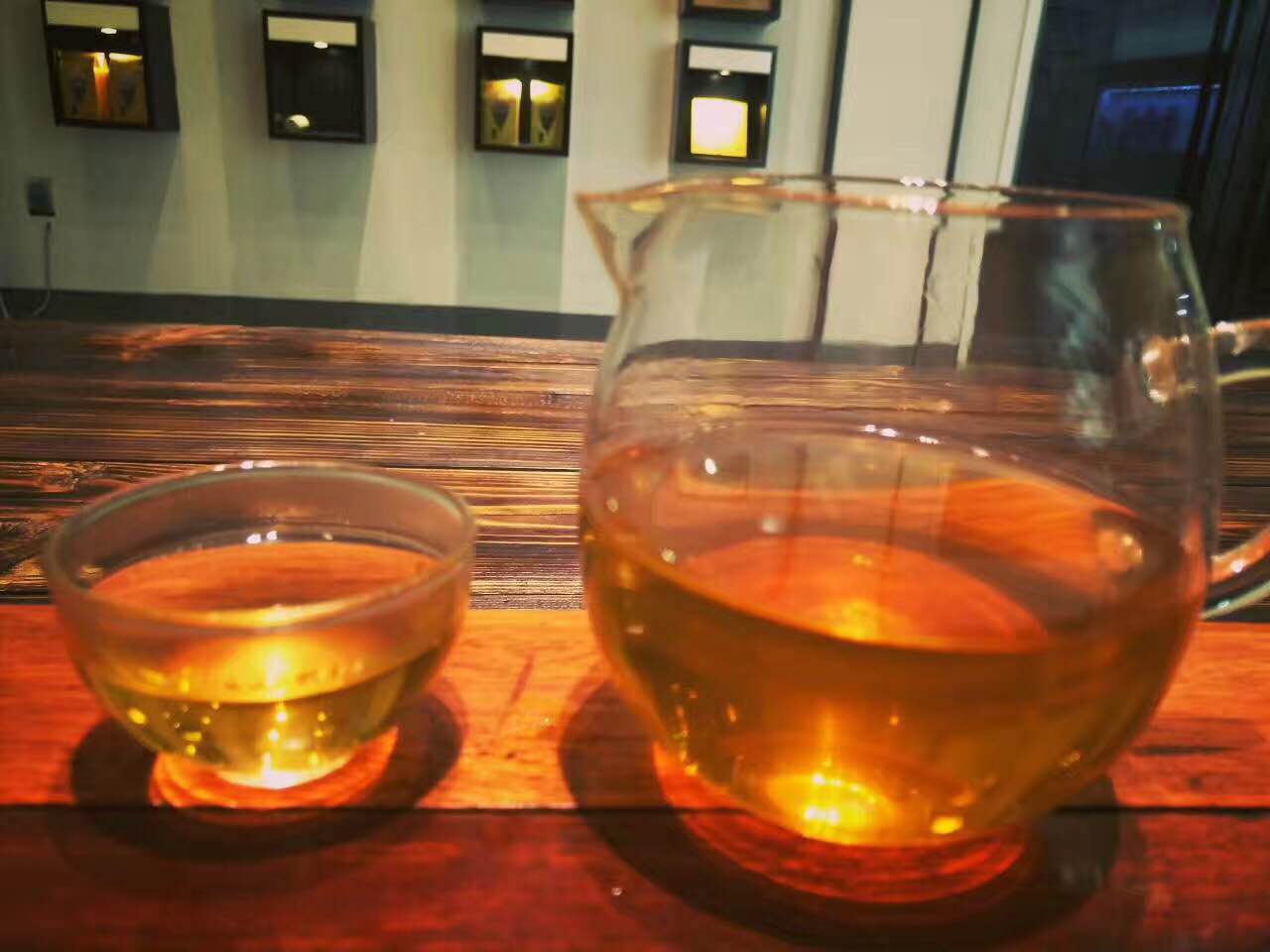 一品軒茶業(yè) 高甲皇園新出品的“五彩朝?！?安化黑茶 火爆熱銷