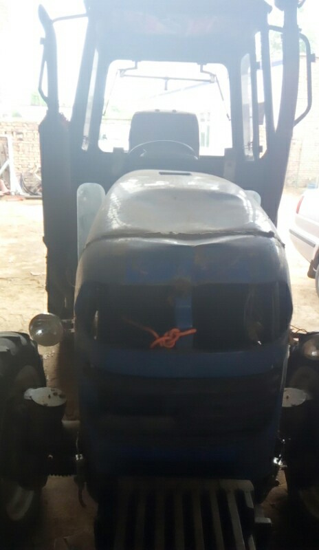 靈武市拖拉機供應  農(nóng)用收割機租賃