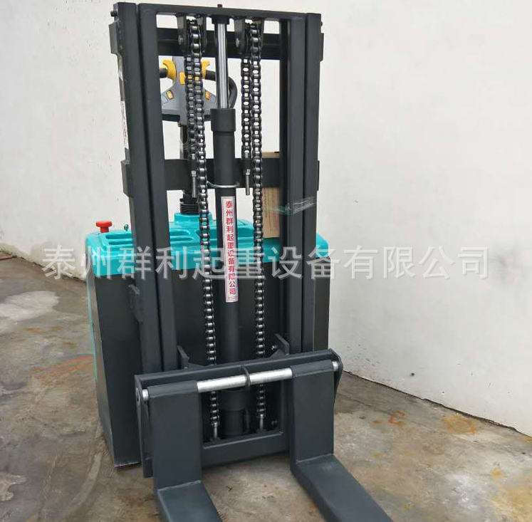 濟南四輪座駕式全電動叉車廠家直銷 四輪座駕式叉車批發(fā)價格
