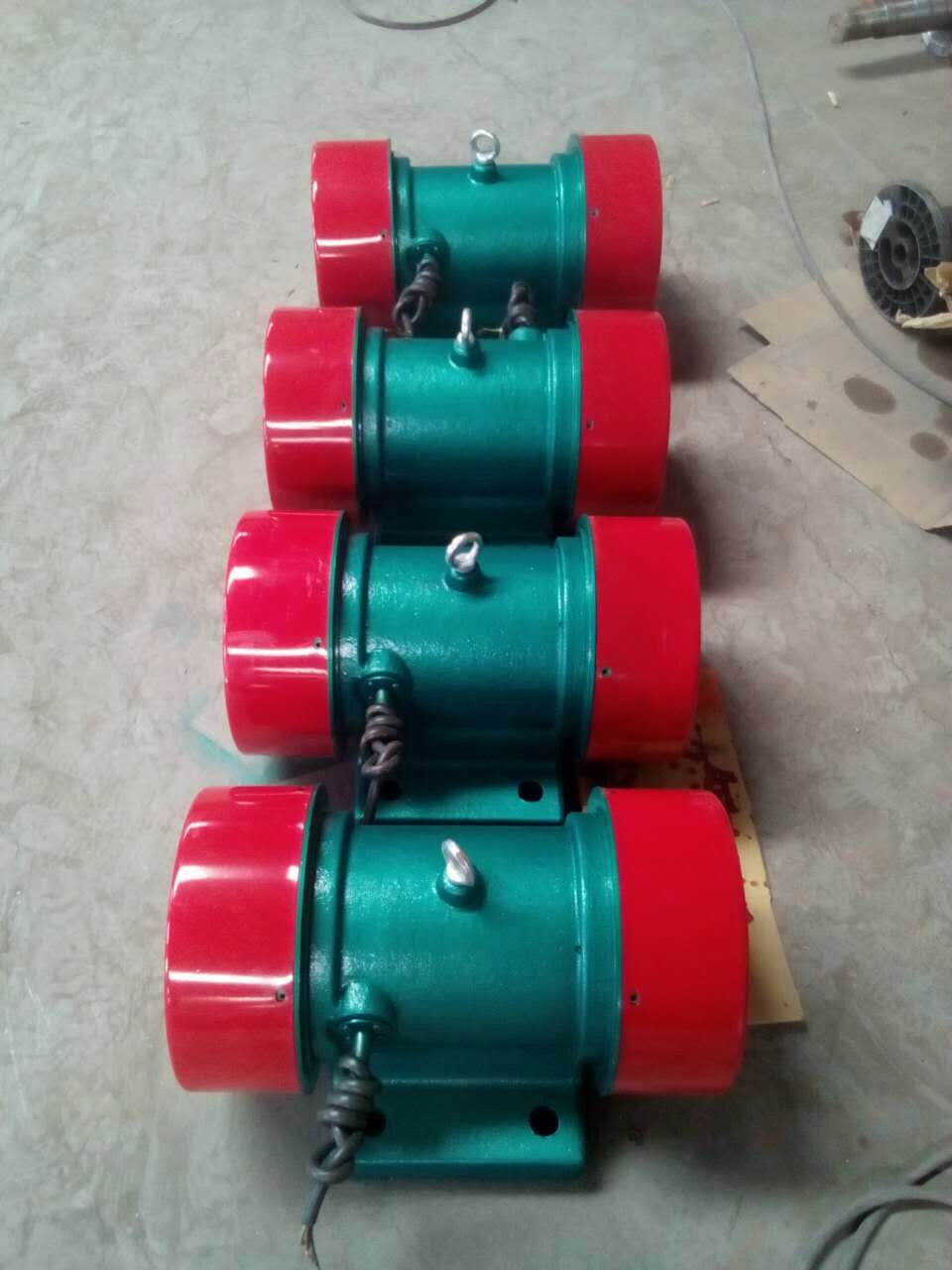新鄉(xiāng)振動(dòng)電機(jī)、YZS系列振動(dòng)電機(jī)、臥式電機(jī)