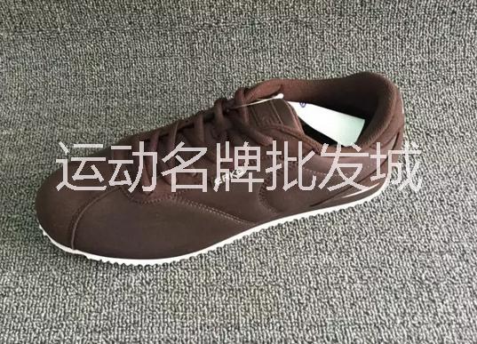 鴻星爾克運動鞋批發(fā)包沒有質(zhì)量問題量大價格另議一箱起批