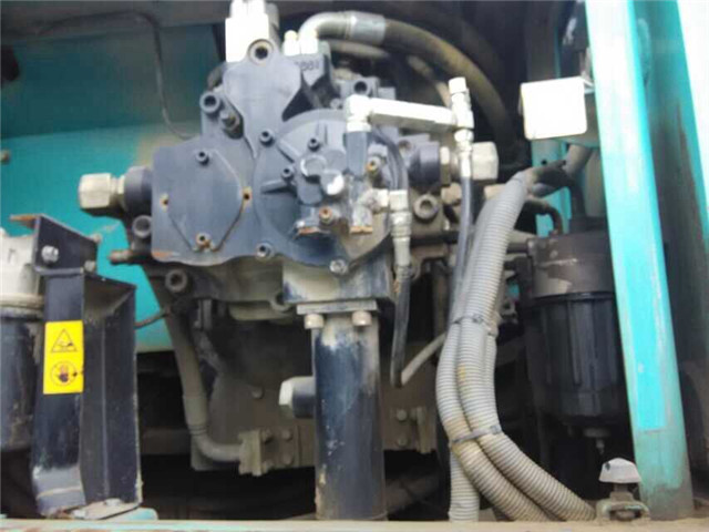神剛480 神剛480大型進(jìn)口挖機(jī) 實(shí)地看機(jī)