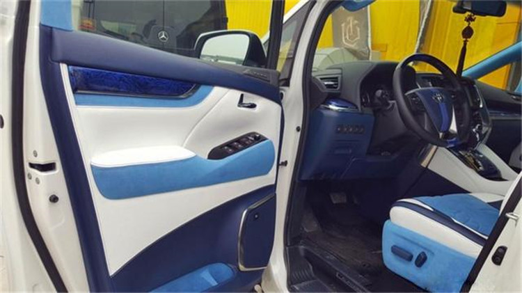 西安豐田埃爾法加裝航空座椅木地板清新脫俗的內(nèi)飾翻新升級 西安豐田埃爾法加裝航空座椅