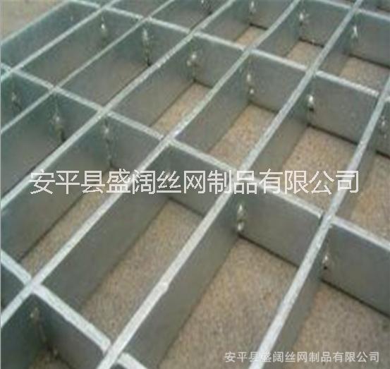 現(xiàn)貨供應(yīng)圓形鋼格柵板 優(yōu)質(zhì)圓形鋼格柵板 高質(zhì)量圓形鋼格柵板