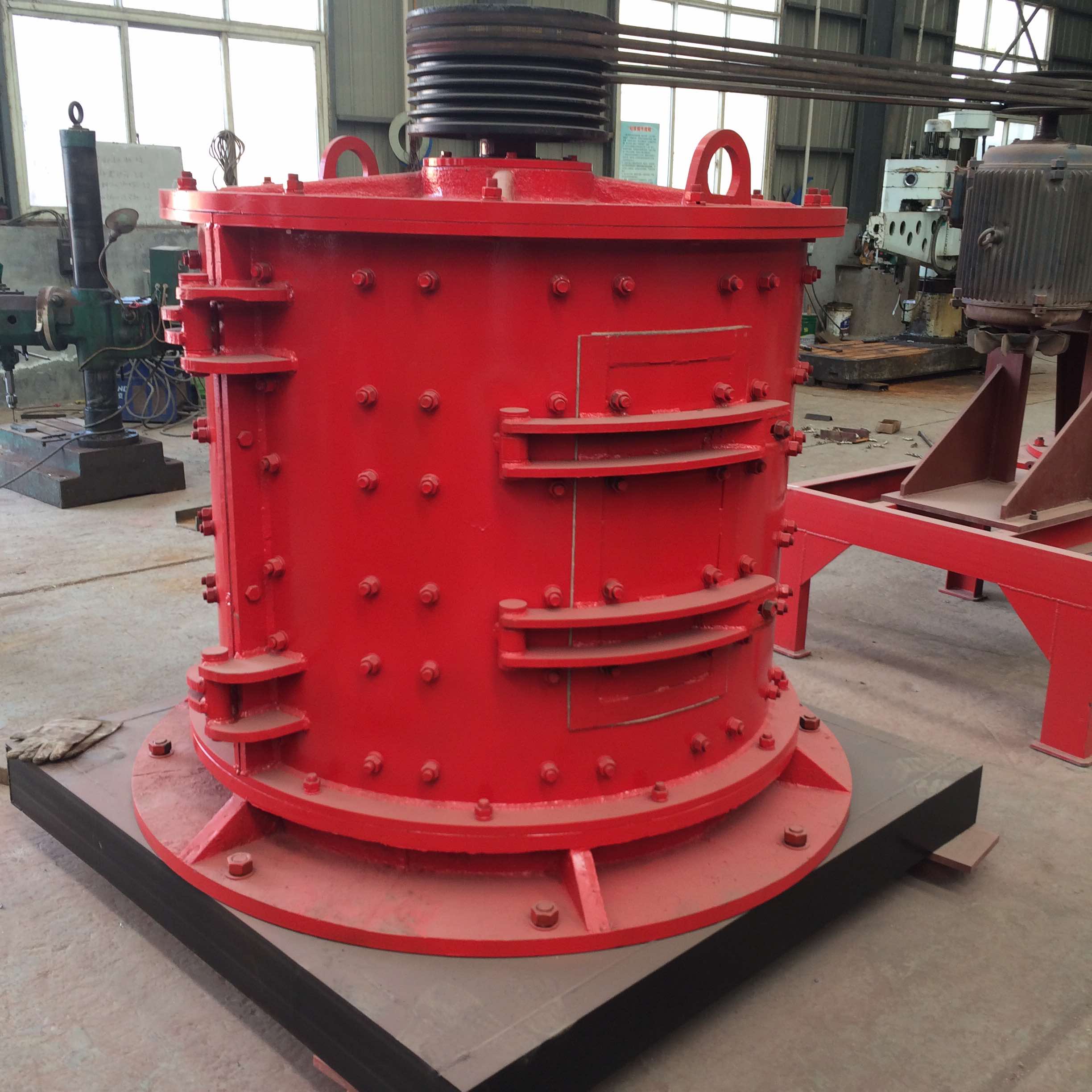 復(fù)合式破碎機 破碎比大能耗少運轉(zhuǎn)平穩(wěn) 結(jié)構(gòu)簡單 操作維修方便