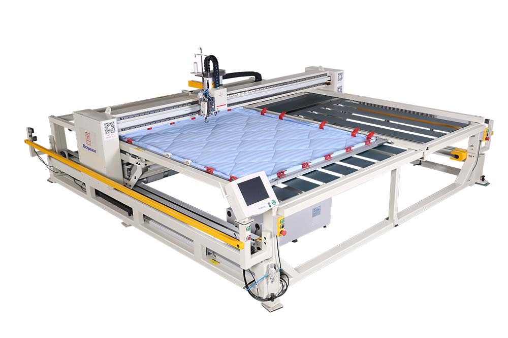 O2O彈棉花彈花機(jī)的形式具有哪些優(yōu)勢 O2O彈花機(jī)