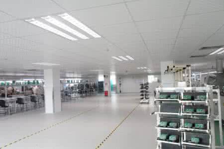 寮步廠房裝修,辦公室裝修,辦公室設(shè)計(jì),公司位于東莞市橫瀝鎮(zhèn),我們擁有專(zhuān)業(yè)的設(shè)計(jì)團(tuán)隊(duì),根據(jù)您的需要*時(shí)間為您做好您所需要