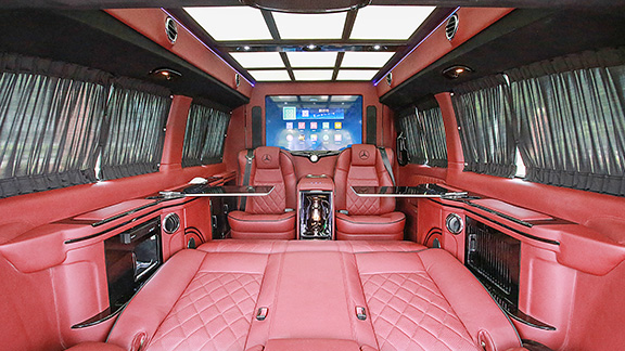 奔馳威霆紅懿版