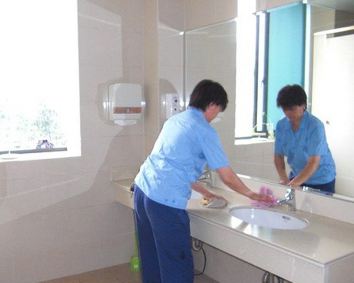 廠房清潔 佛山廠房清潔多少錢 佛山廠房清潔服務(wù)公司 佛山廠房清潔服務(wù)電話