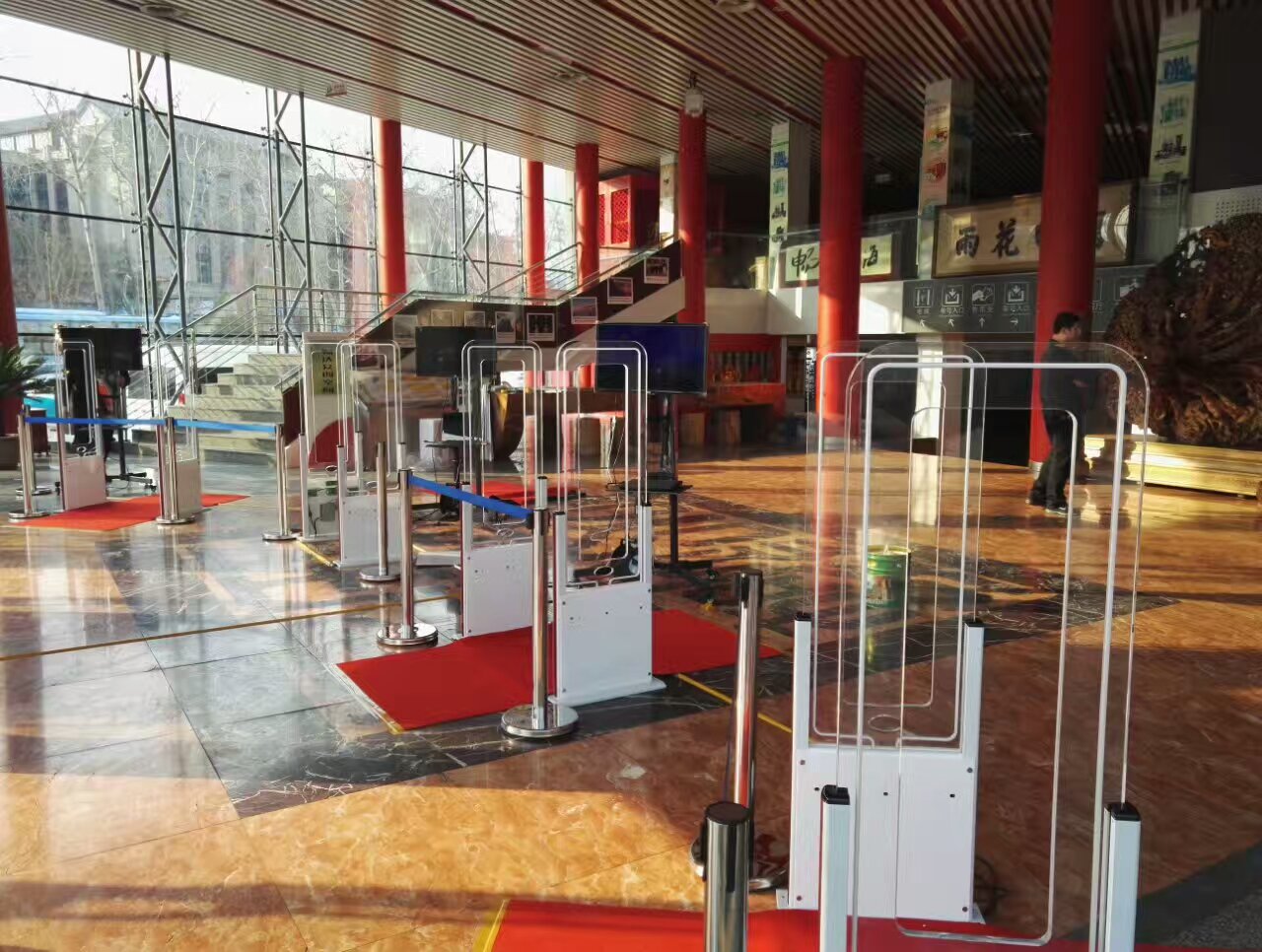 rfid會(huì)議簽到 通道機(jī) 門禁考勤機(jī) 人員無障礙會(huì)議簽到機(jī)通道