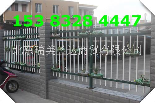 小區(qū)鋅鋼柵欄廠家各種規(guī)格為您定制