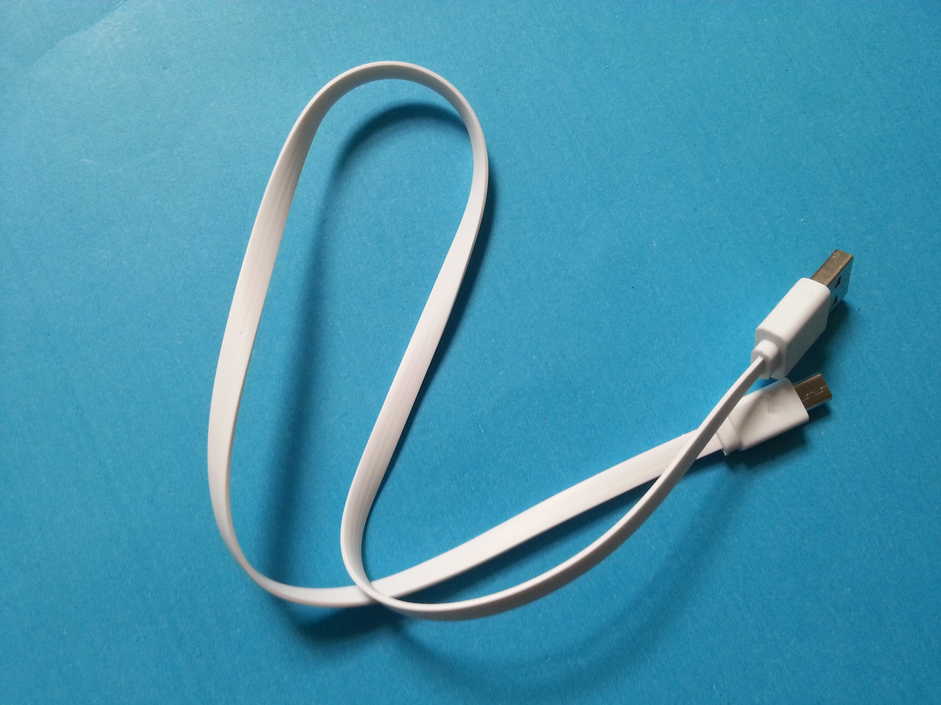 優(yōu)質(zhì)手機(jī)V8面條數(shù)據(jù)線 micro安卓充電線 20cm黑白移動電源面條線