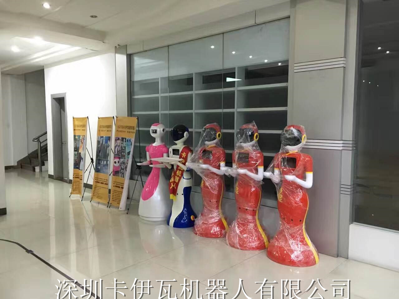 餐廳送餐機器人升級版出售租賃廠家
