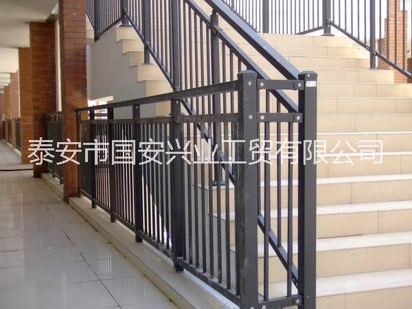 鋅鋼樓梯扶手價(jià)格 樓梯扶手及配件 樓梯扶手高度 樓梯扶手安裝 樓梯扶手多高