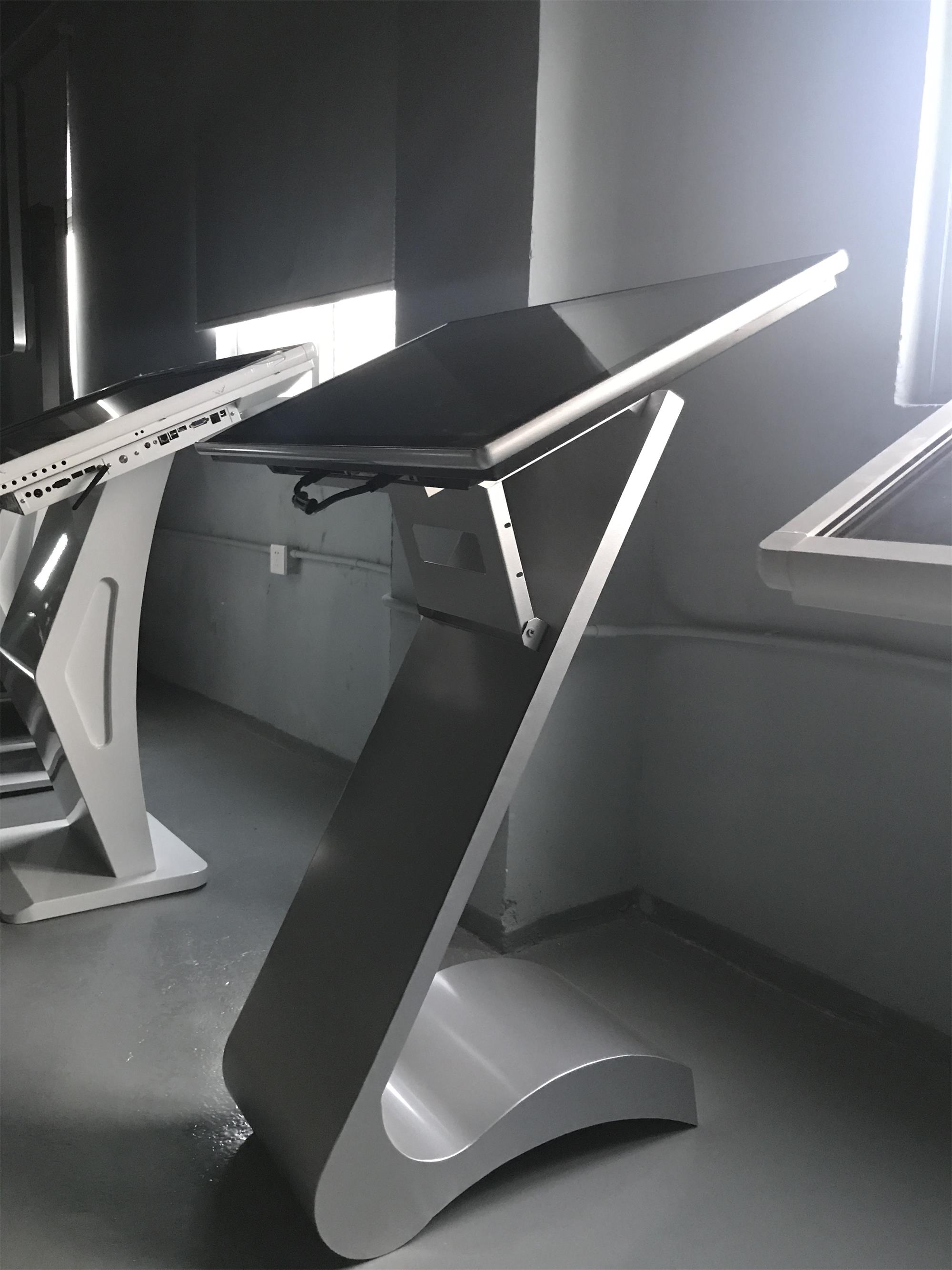 55寸液晶觸摸一體機，鄭州觸摸查詢一體機廠家，液晶廣告觸摸查詢一體機