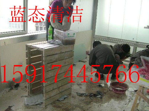 海珠區(qū)濱江路開荒清潔收費(fèi)室內(nèi)大掃除清潔阿姨大廈地面清洗