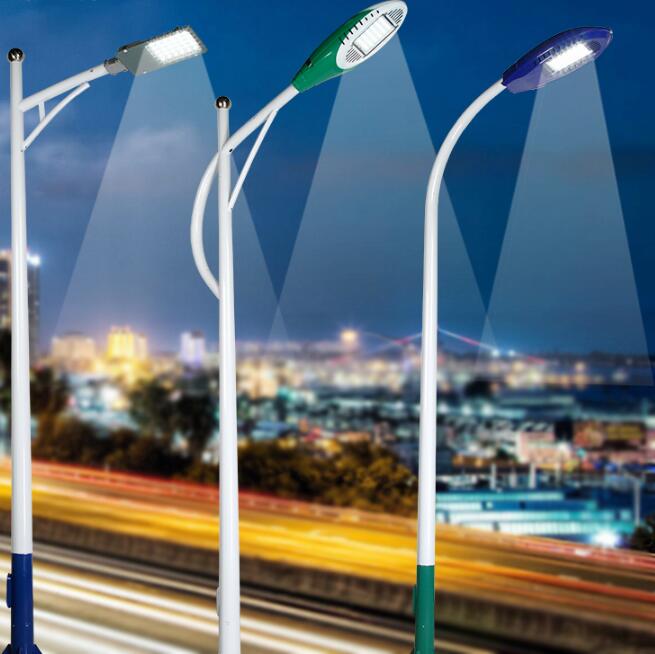 揚州弘旭照明生產(chǎn)新農(nóng)村改造11米自彎臂LED路燈戶外防水燈頭