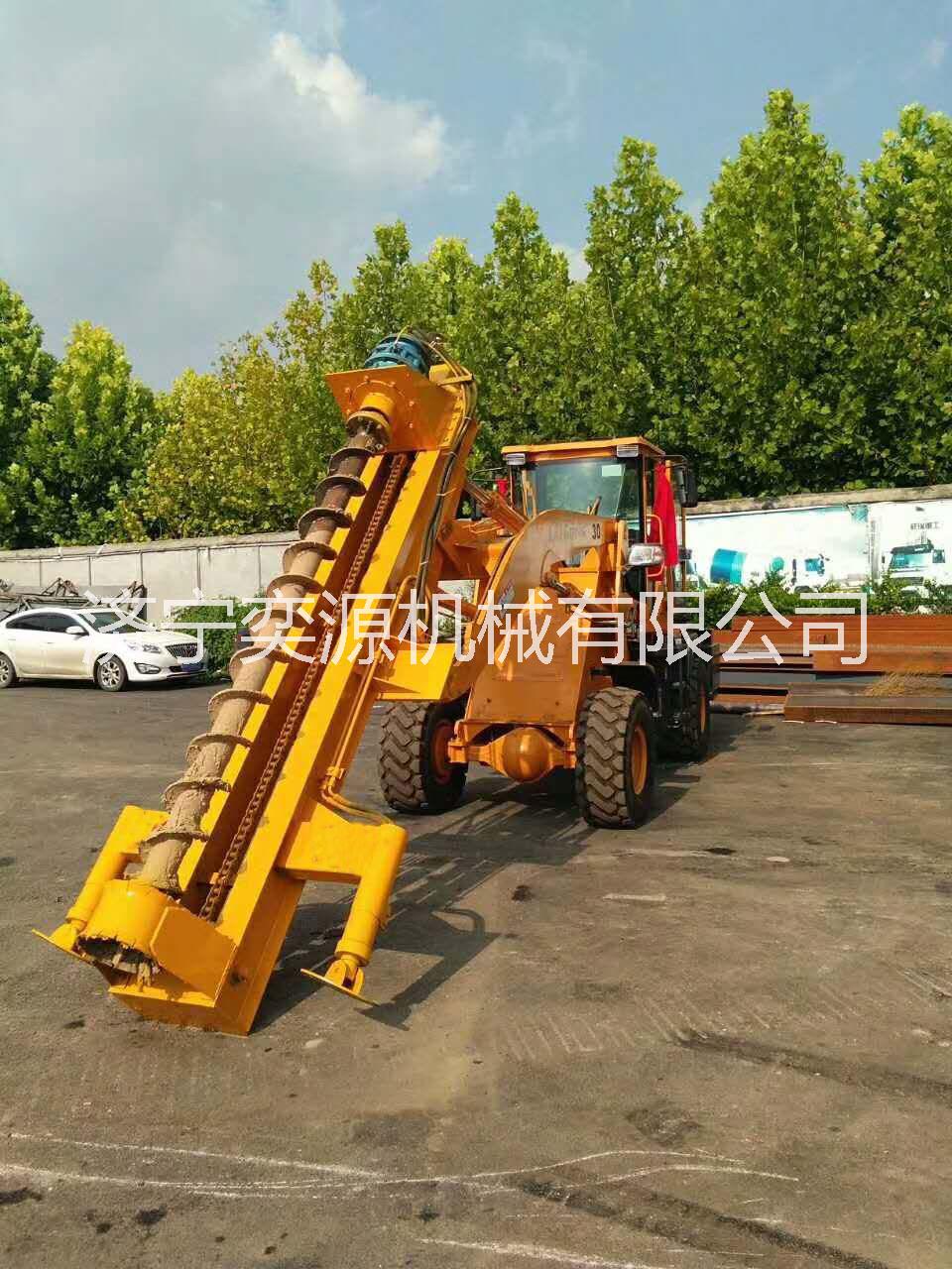 榆林新款護欄打樁機 新型高速路護欄打樁機報價