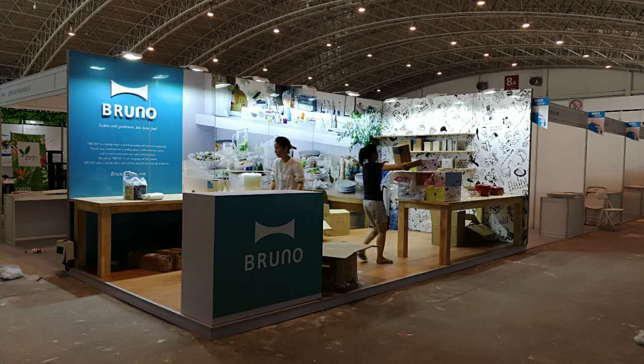 大畫面家電展臺環(huán)保禮品展臺