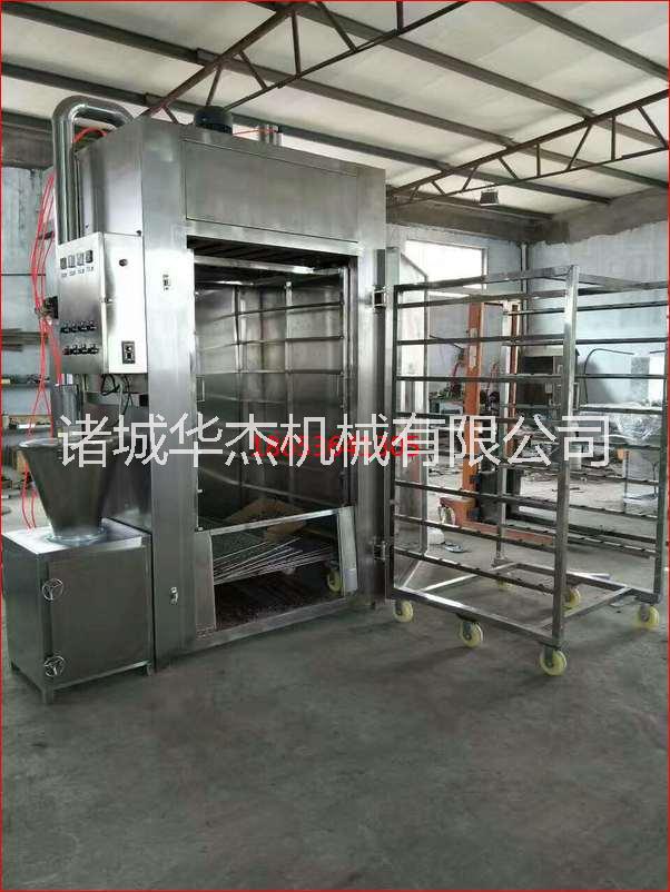 銷售山東節(jié)能新款電加熱臘肉煙熏機(jī) 250煙熏爐的價(jià)格 臘肉煙熏機(jī)器 臘肉煙熏爐，臘肉煙熏設(shè)備