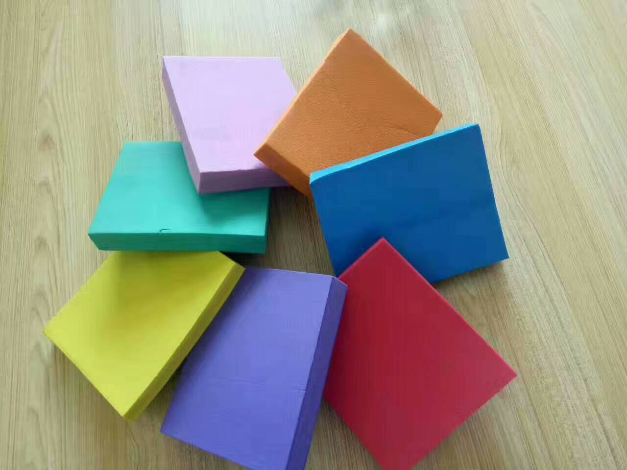 佛山廠家彩色橡塑板 橡塑保溫板 防火阻燃保溫材料