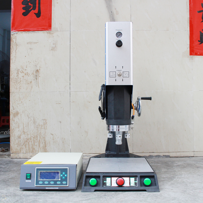 標(biāo)準(zhǔn)型自動(dòng)追頻超聲波塑焊機(jī)智能型超聲波焊接機(jī)超聲波塑焊機(jī)