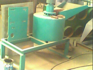 臨沂環(huán)鏈?zhǔn)交史鬯闄C(jī) 山東肥料粉碎機(jī)