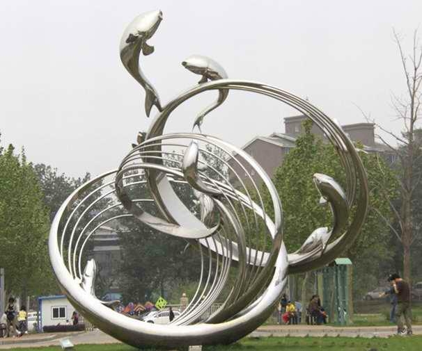 城市雕塑隸屬于環(huán)境