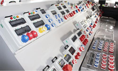 檢修電源箱 移動工業(yè)防水插座箱 成套插座箱 插座箱檢修箱