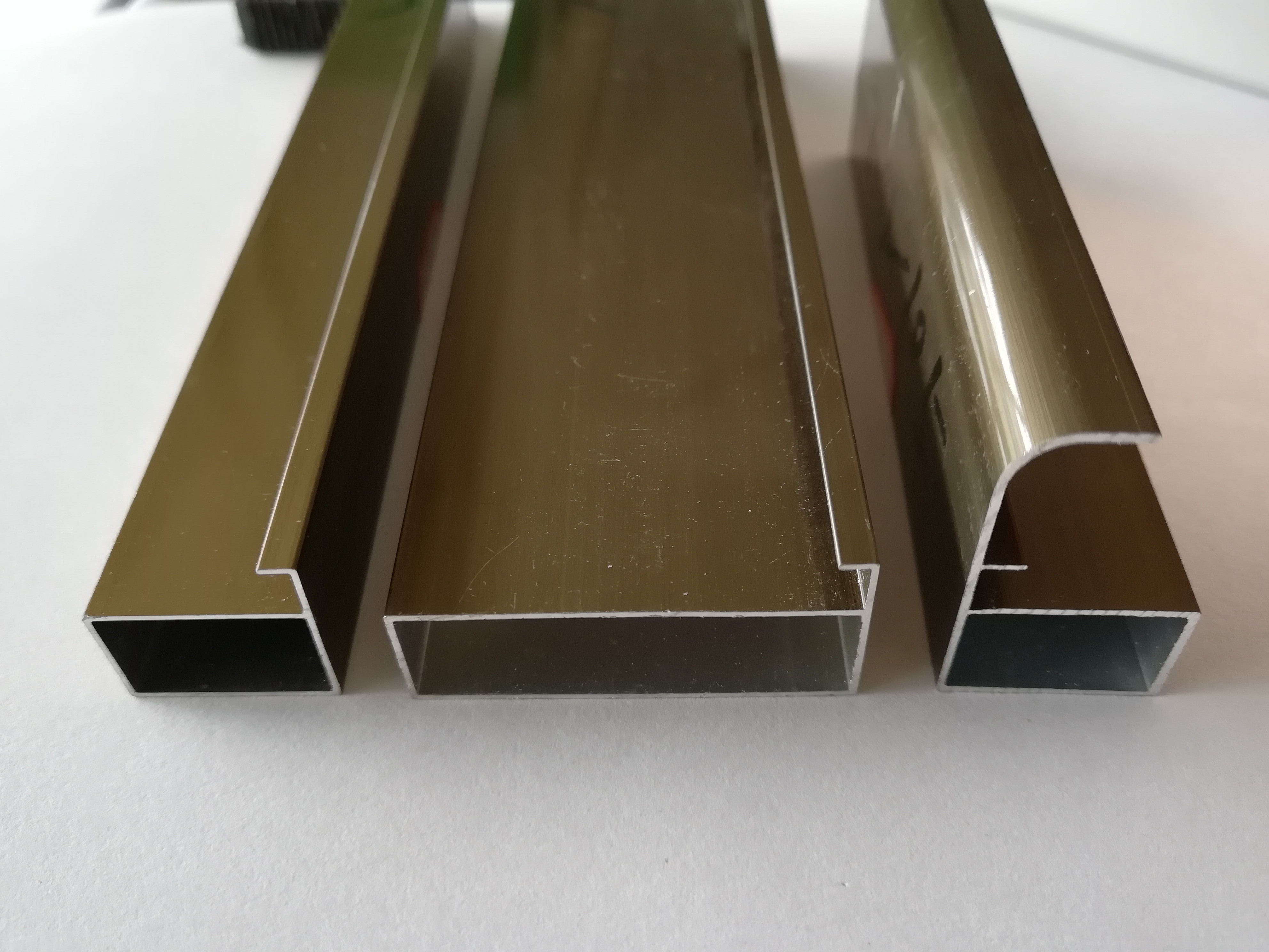 成都晶鋼門鋁材，邊框鋁材 四川成都晶鋼門鋁材廠