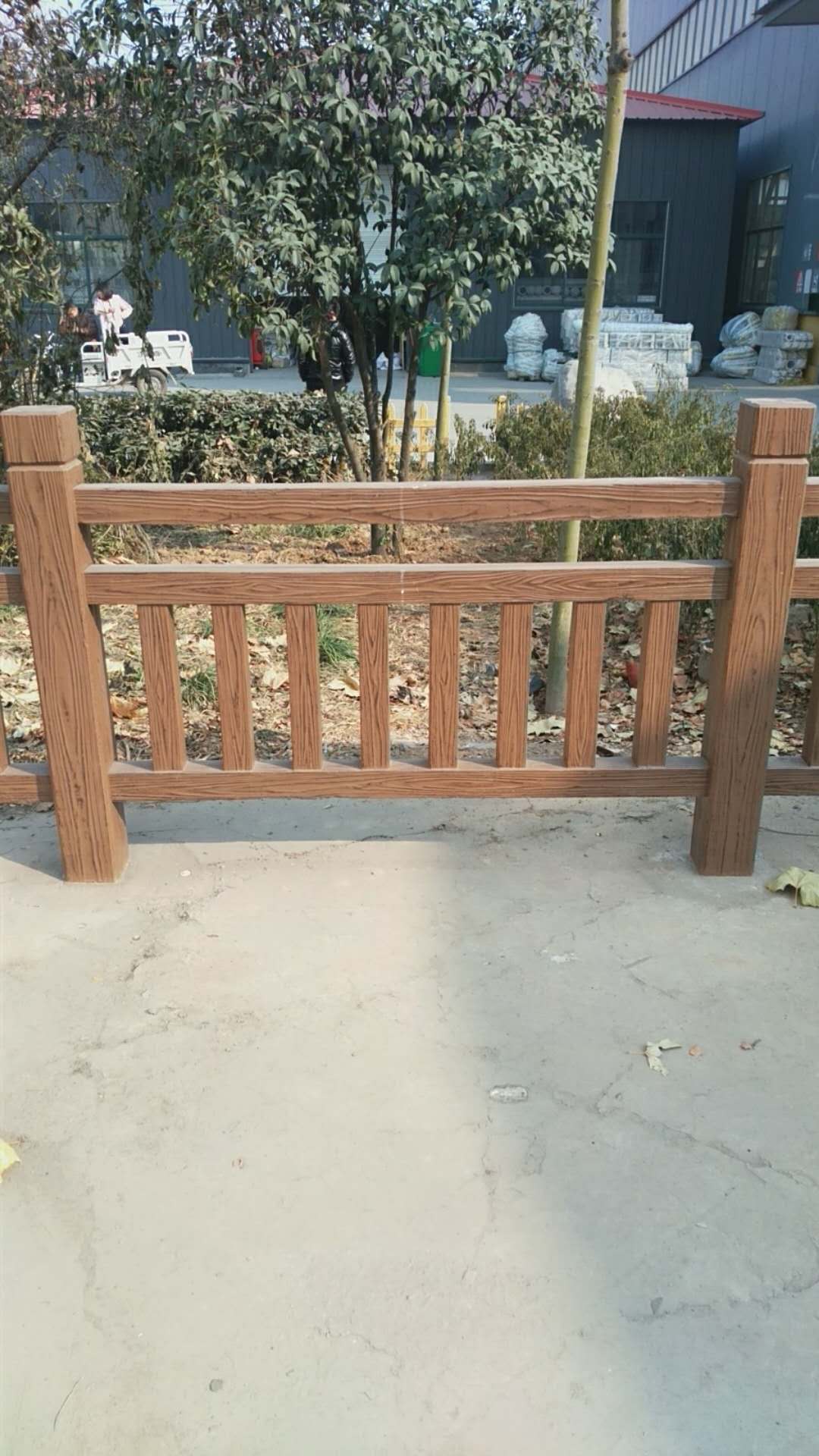 1.8米仿木*護(hù)欄 1.8米仿木護(hù)欄